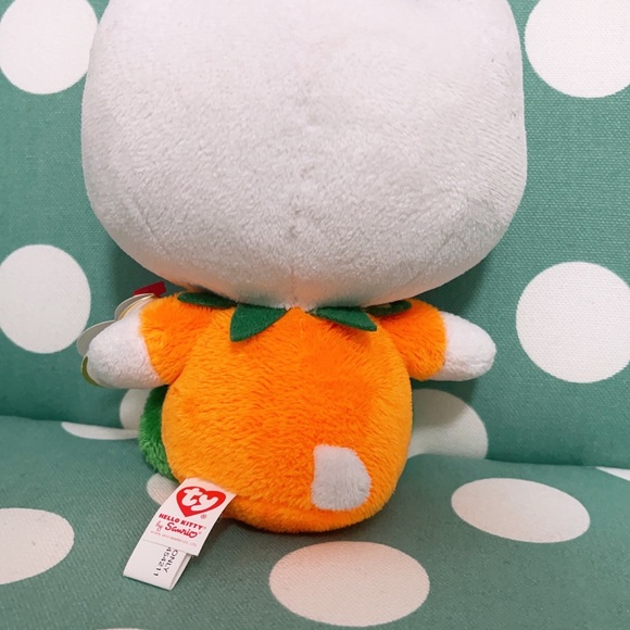 [NEW] SANRIO HELLO KITTY HALLOWEEN VERSION 🎃 - Picture 3 of 6